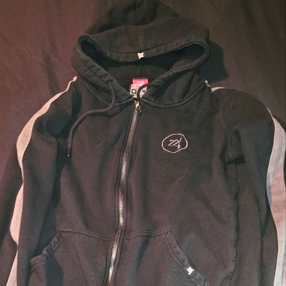 22FRESH name brand XS youth unisex
